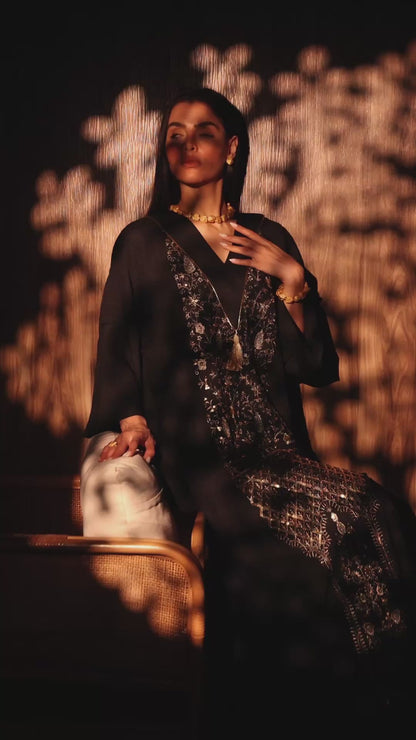 THE BLACK & GOLD EMBROIDERED KAFTAN